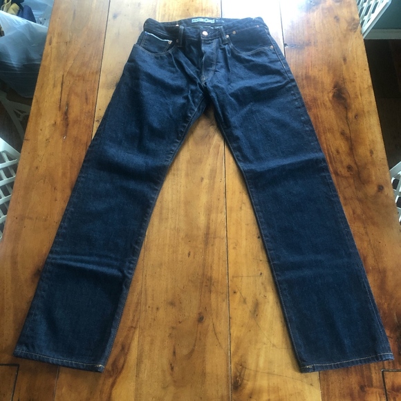 gap at back of jeans